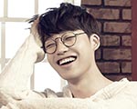 데뷔 2년차 홍대광, 선배들의 응원 속 빛 발해 기사 이미지